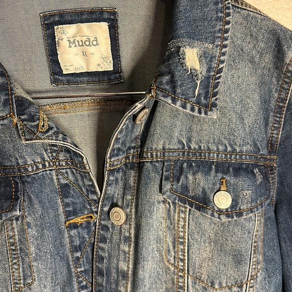 Jean jacket - Picture 3 of 5